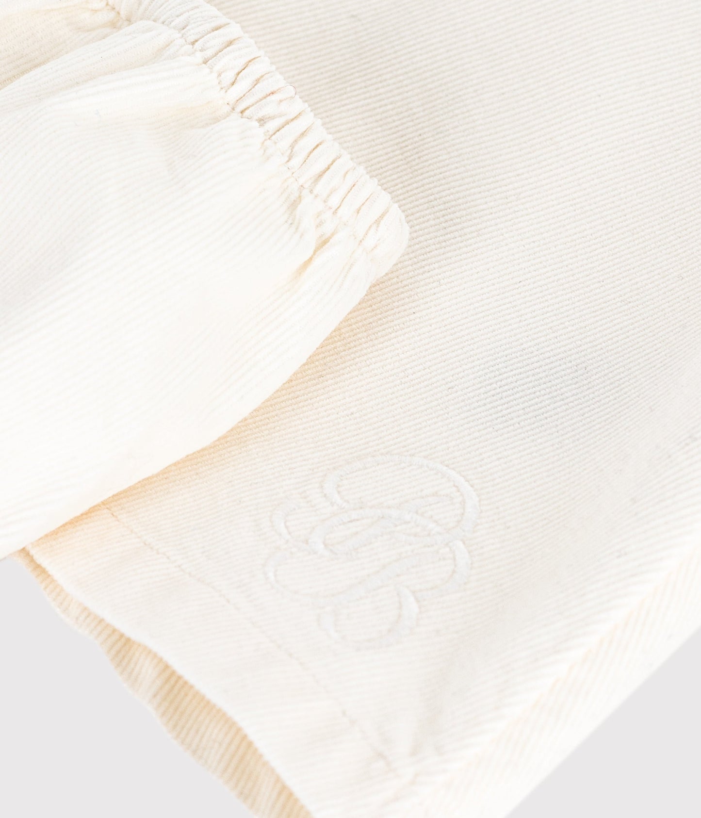 Robe cérémonie bébé en velours brodé et son bloomer