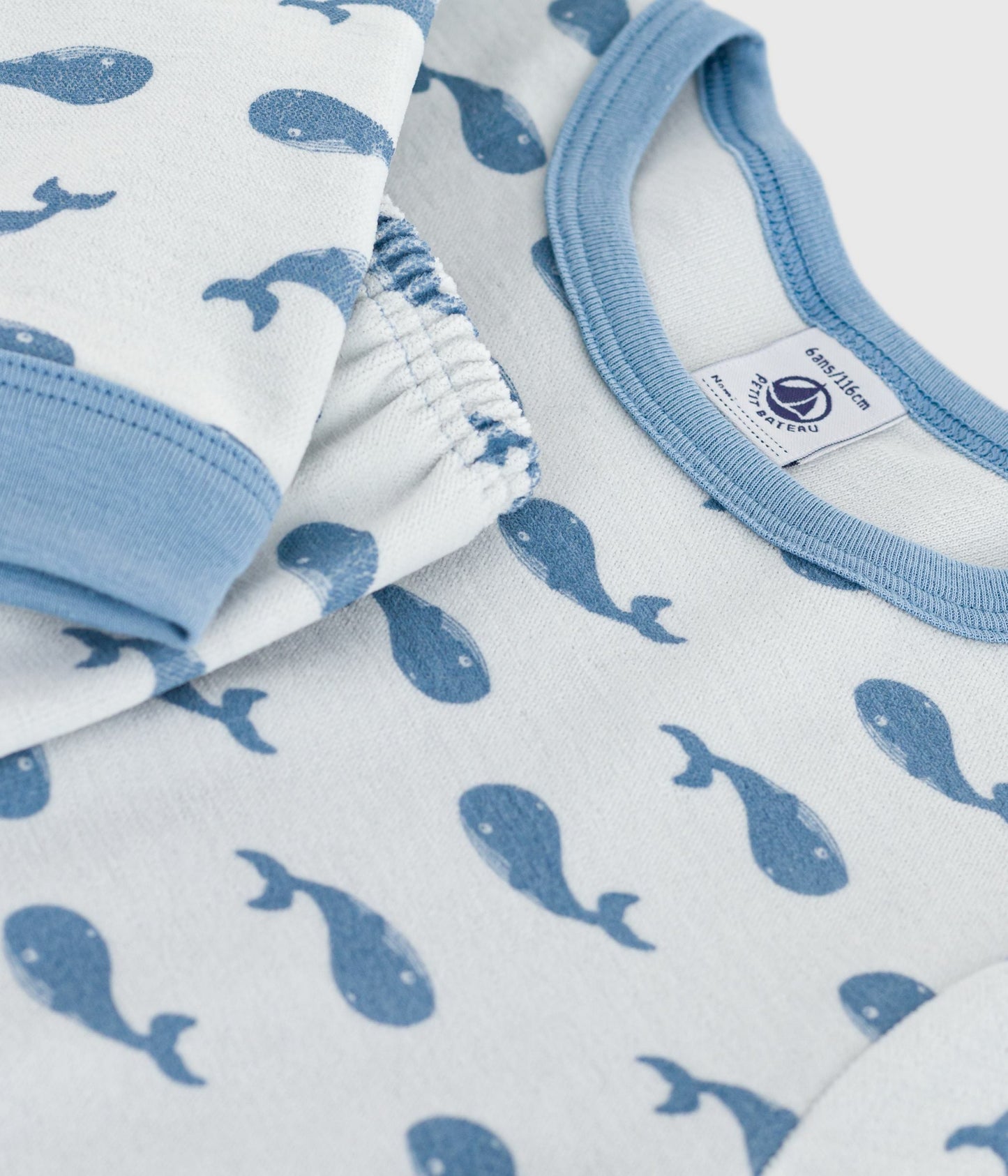 Pyjama enfant en velours imprimé baleines