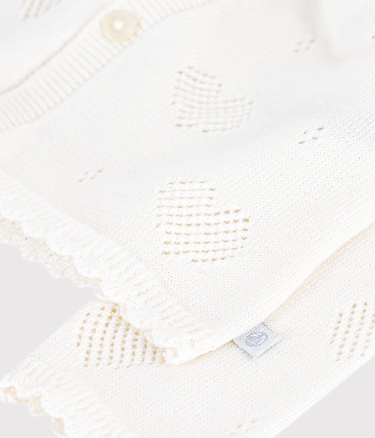 Cardigan bébé en coton à motifs cœurs – Z1