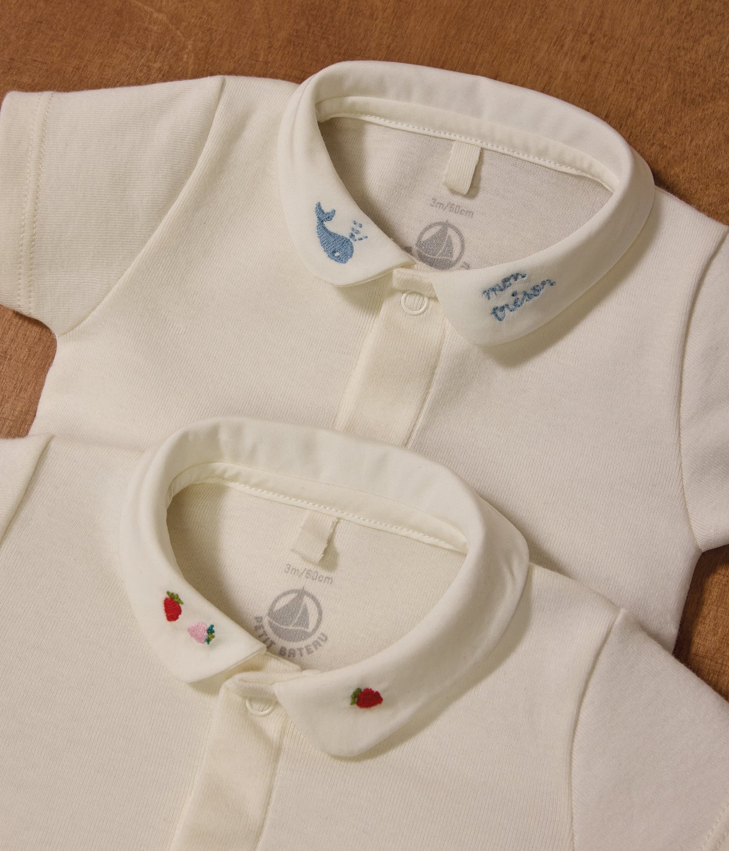 Body bébé manches courtes en coton, détails brodés – J3