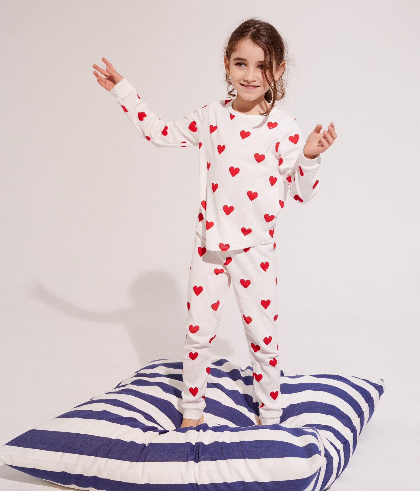 Pyjama enfant imprimé cœurs en côte