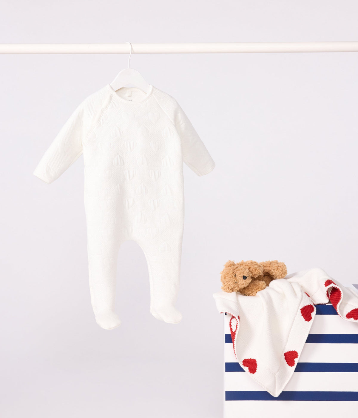 Pyjama en tubique cœur bébé – J1