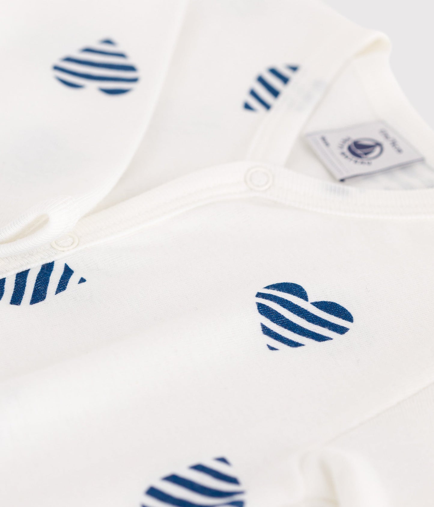 Pyjama bébé en coton cœurs rayé