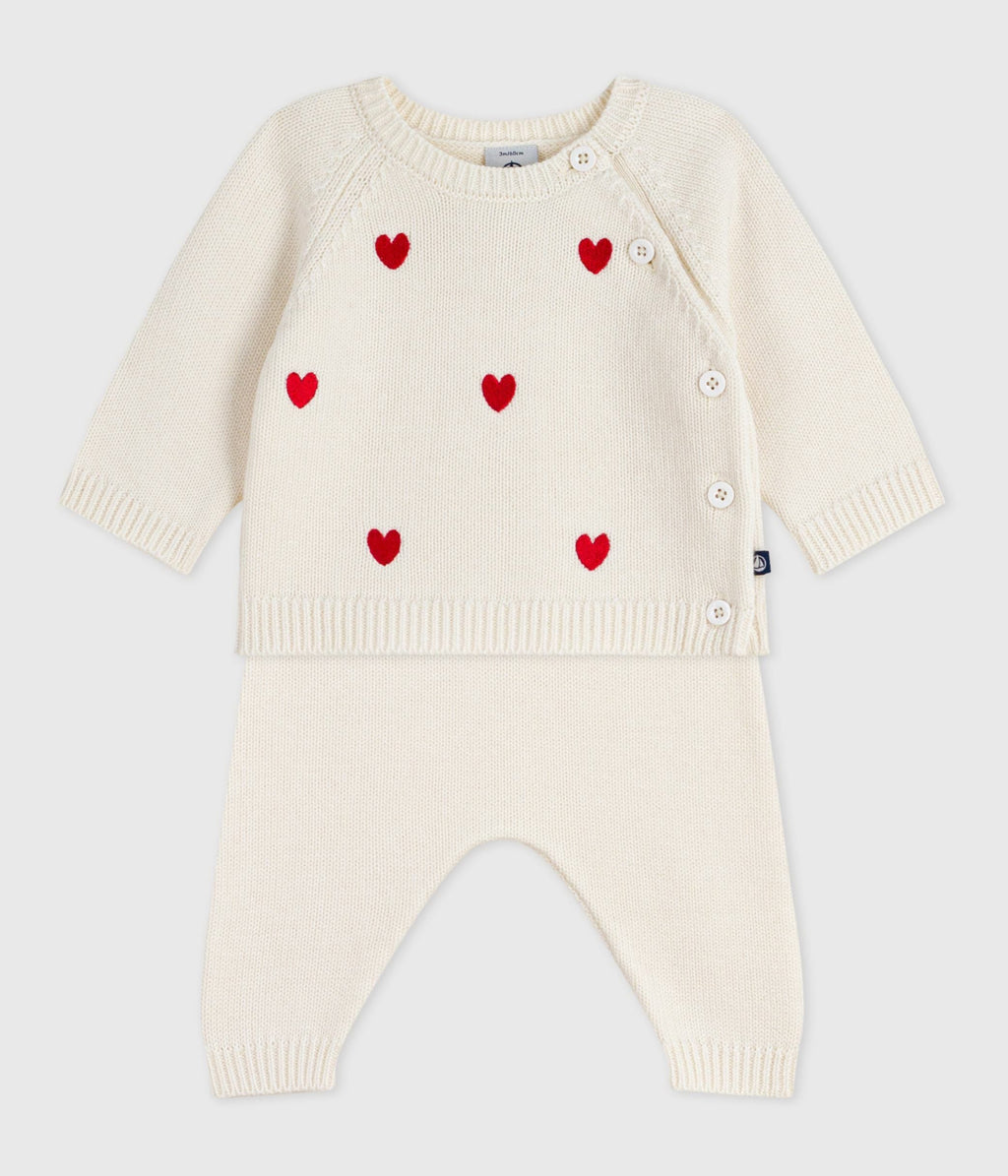 Ensemble 2 pièces bébé en tricot et cœurs brodés – F2