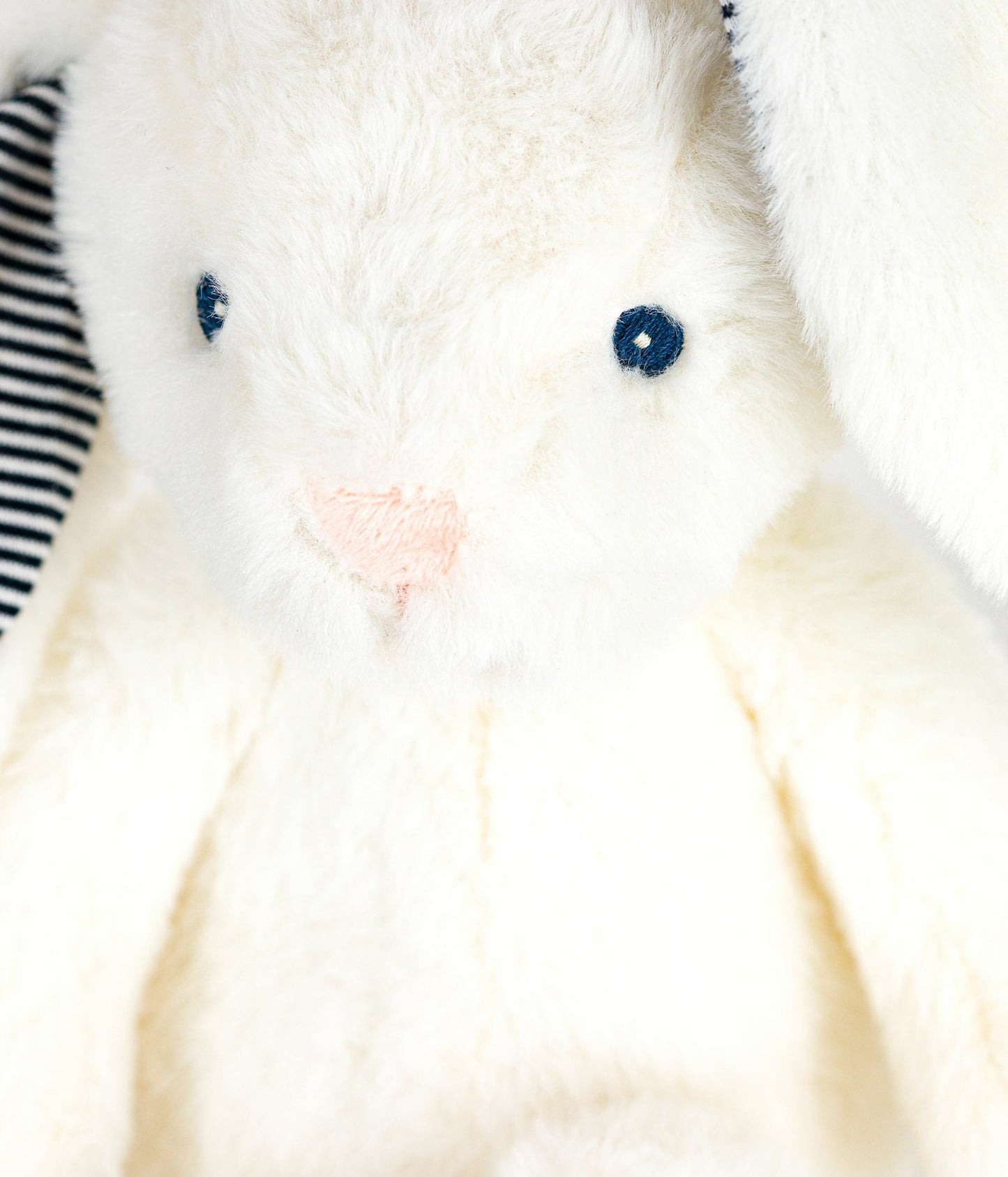 Peluche lapin bébé