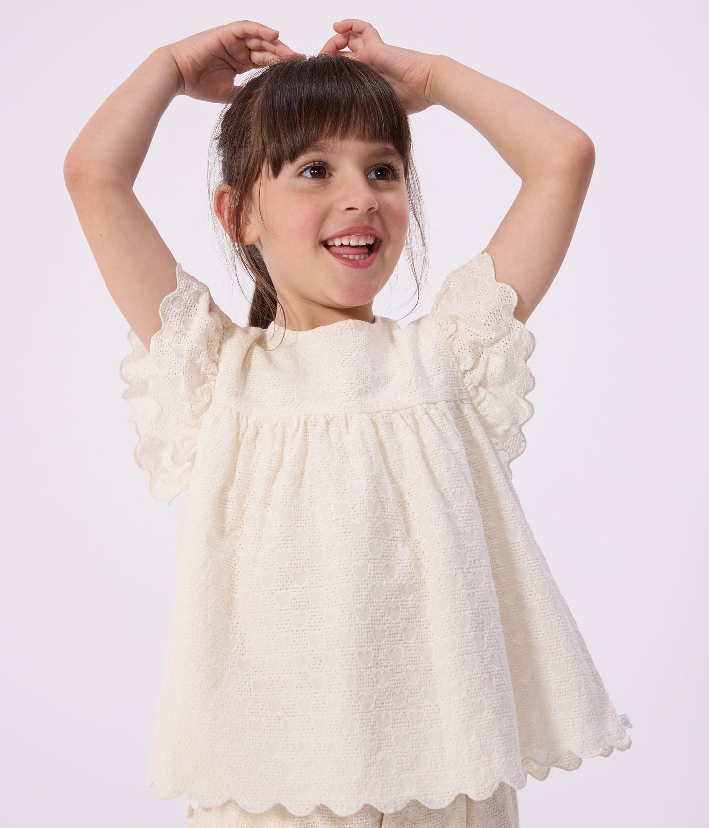 Blouse enfant en coton manches courtes motifs cœurs – J1