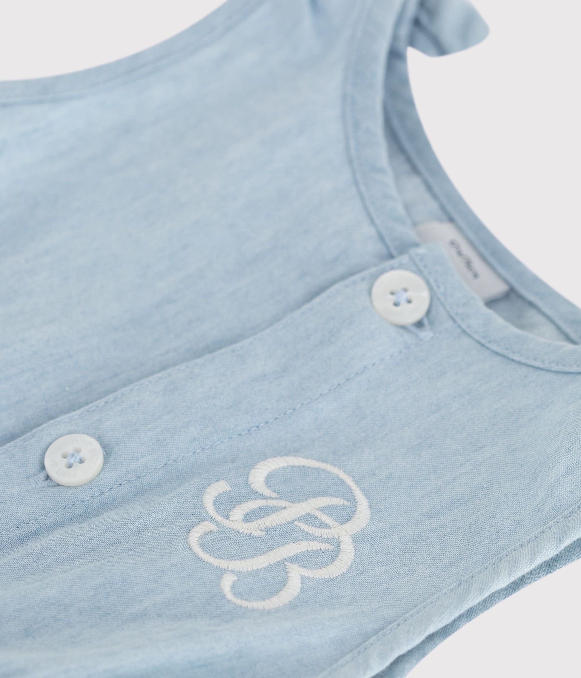 Combinaison courte bébé en chambray – Z1