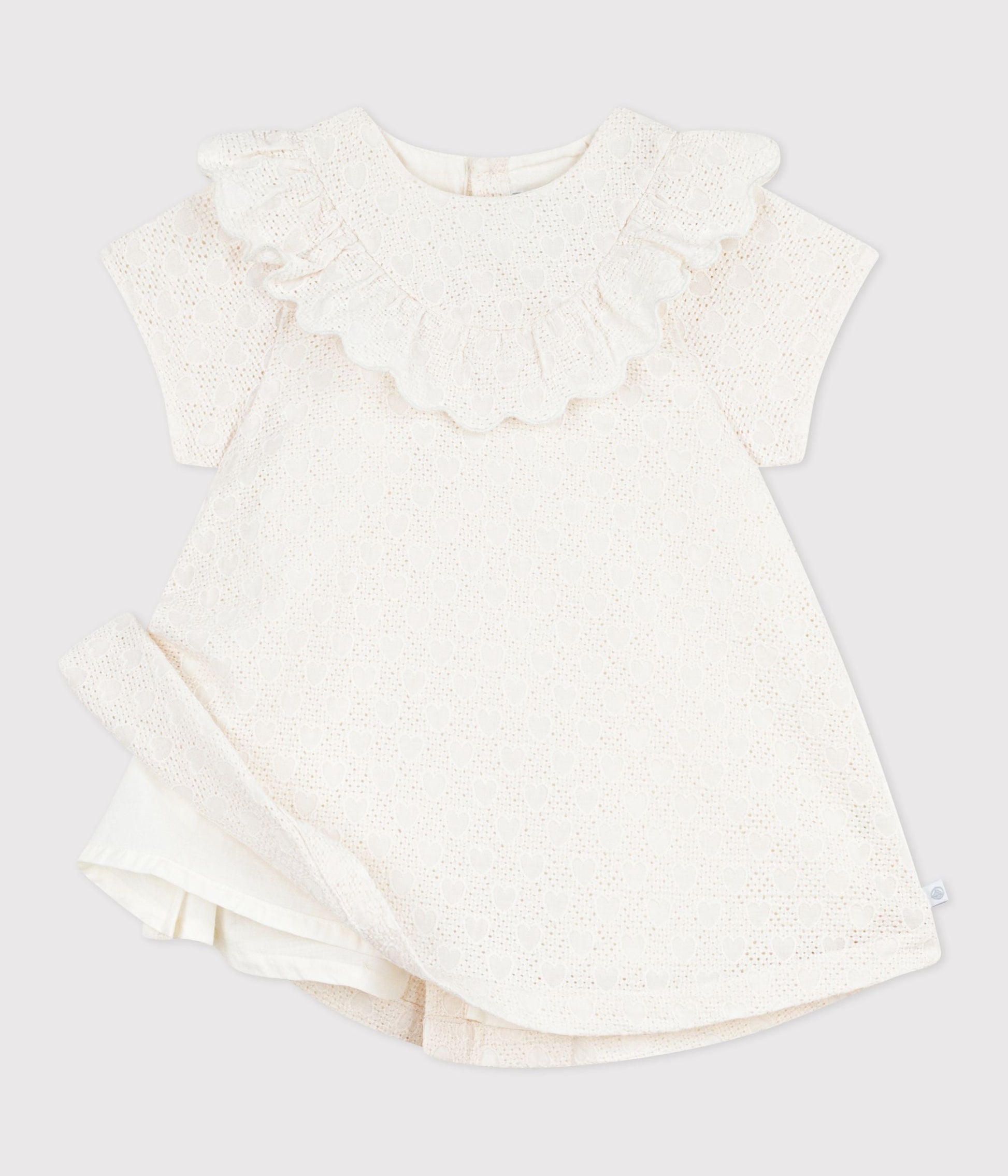 Robe bébé en broderie anglaise manches courtes, motifs cœurs – F2