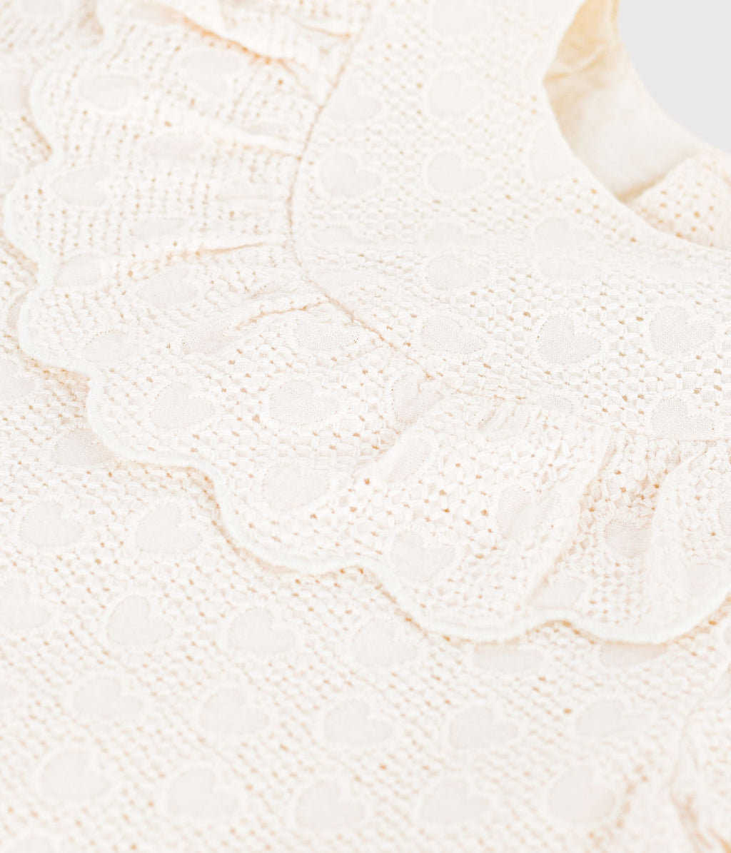 Robe bébé en broderie anglaise manches courtes, motifs cœurs – Z1
