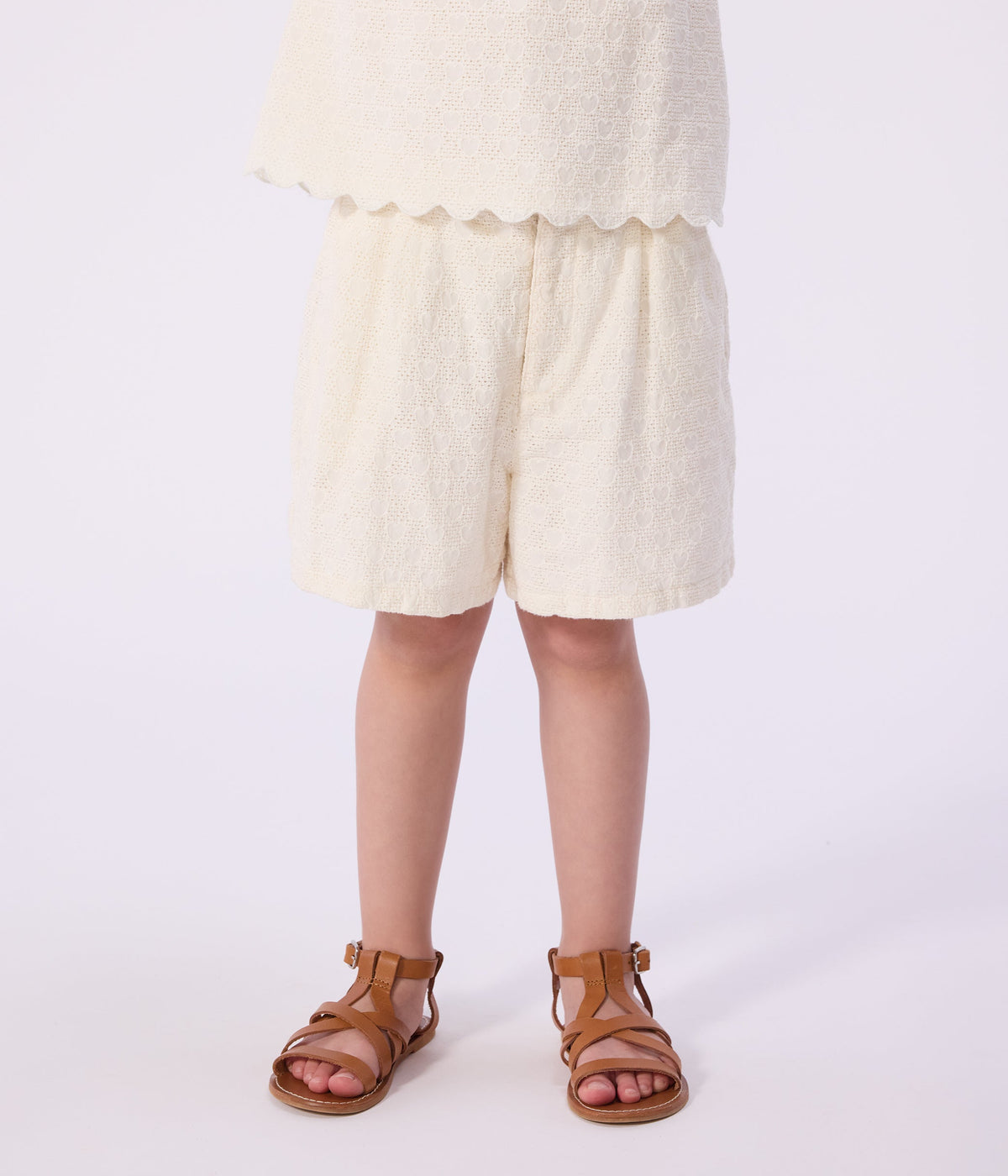Short enfant en coton motifs cœurs – J1