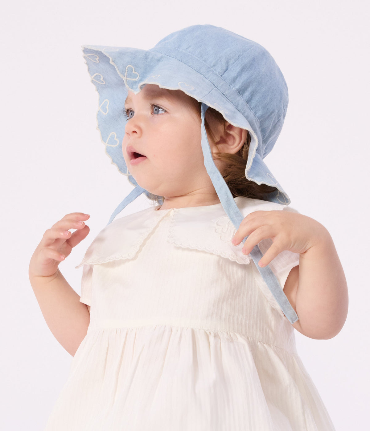 Capeline bébé fille en chambray – J1