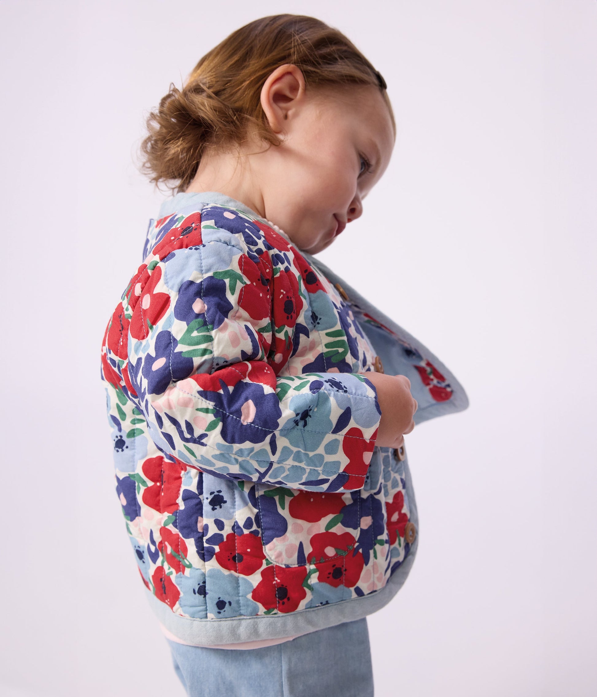 Veste bébé en coton matelassée, imprimée fleurs – J2