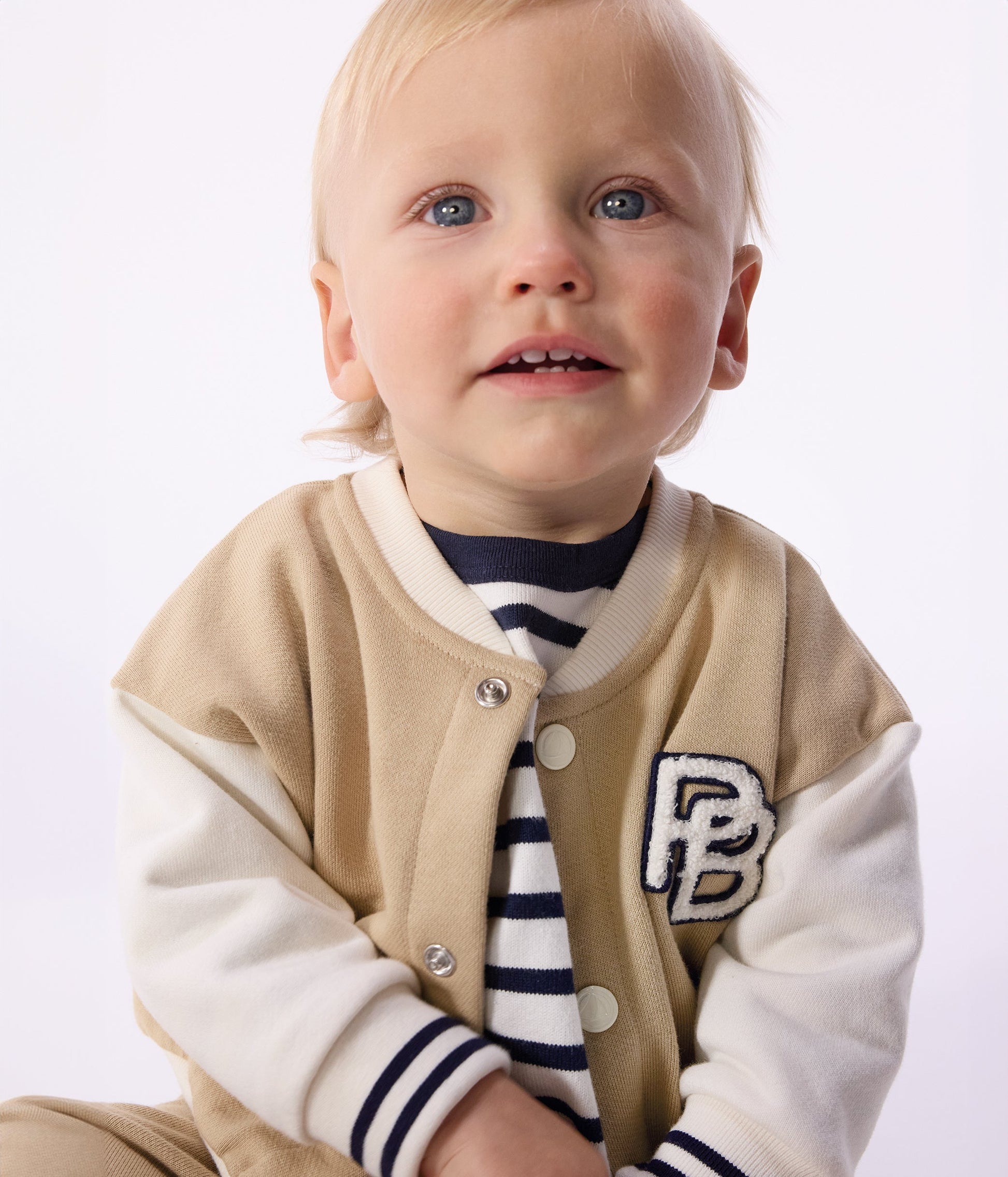 Veste teddy bébé en coton colorblock et badge – J2