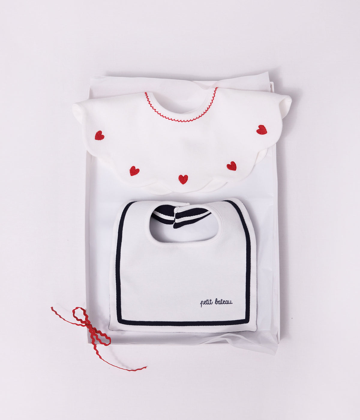 bavoir bebe en coton avec tresse