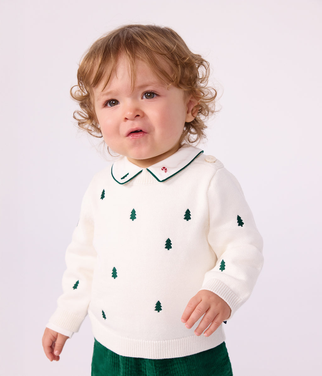 pull bebe en laine et coton et sapins brodees