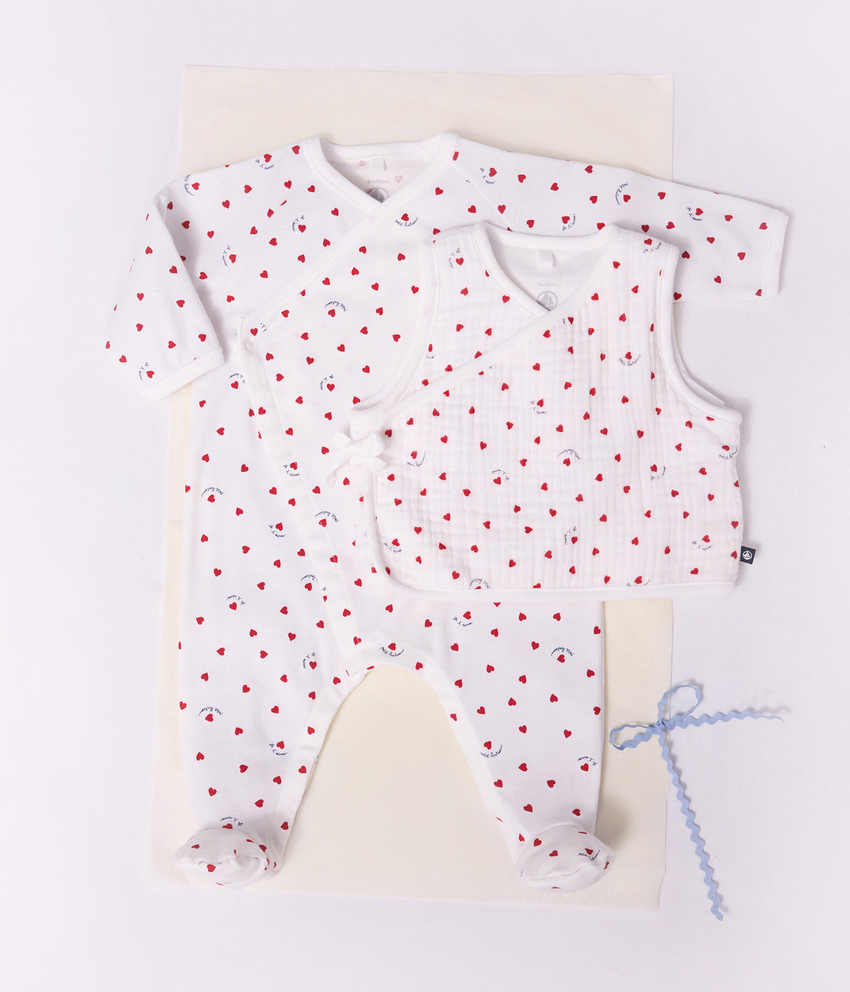 gilet bebe en gaze de coton sans manche imprime petit coeurs