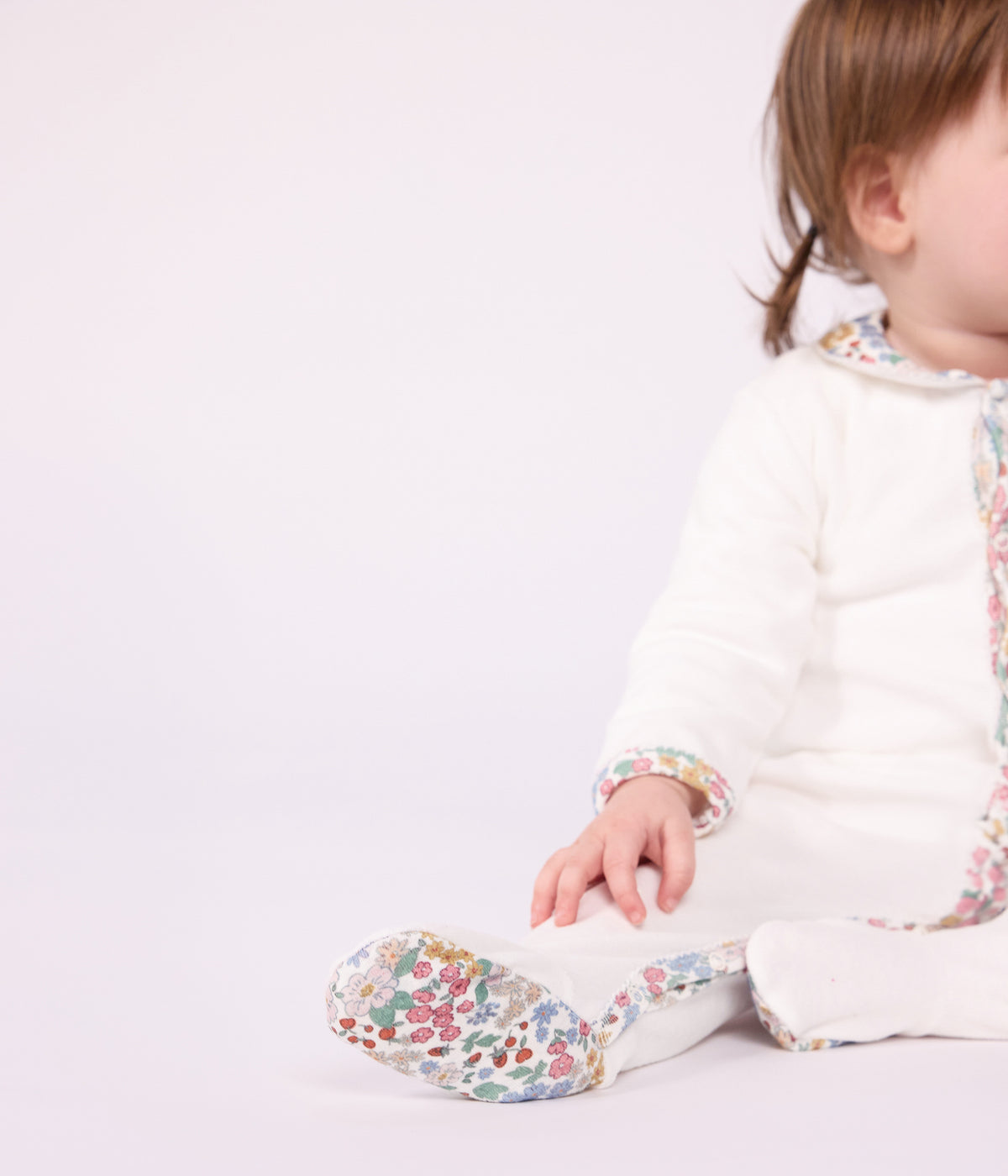 pyjama bebe en velours uni avec col detail imprime a fleurs