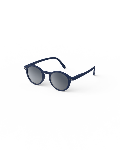 Lunettes solaires enfant Izipizi Navy Blue forme D Kids Plus vue de dos