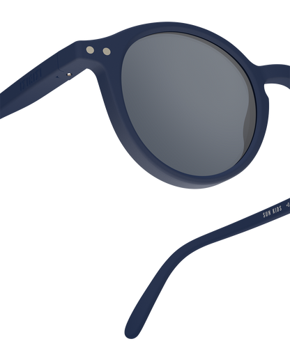 Lunettes solaires enfant Izipizi Navy Blue forme D Kids Plus detail monture